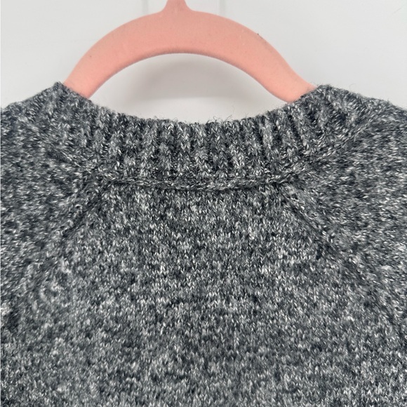 Abercrombie & Fitch Men's Gray Crewneck Knit Sweater NEW WITH TAGS Size Medium - Picture 4 of 8
